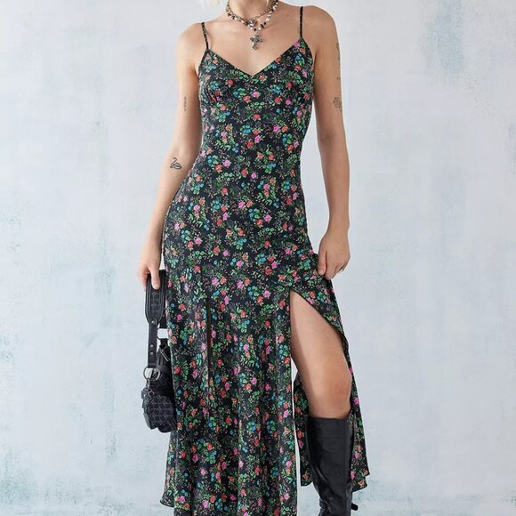 Floral Black Maxi Dress - Picture 1 of 2